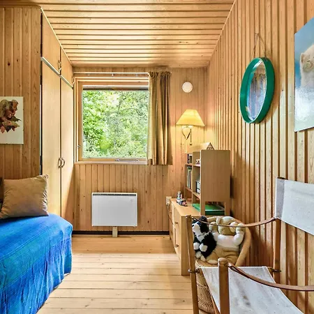 3 Bedroom Nice In Prázdninový dům *